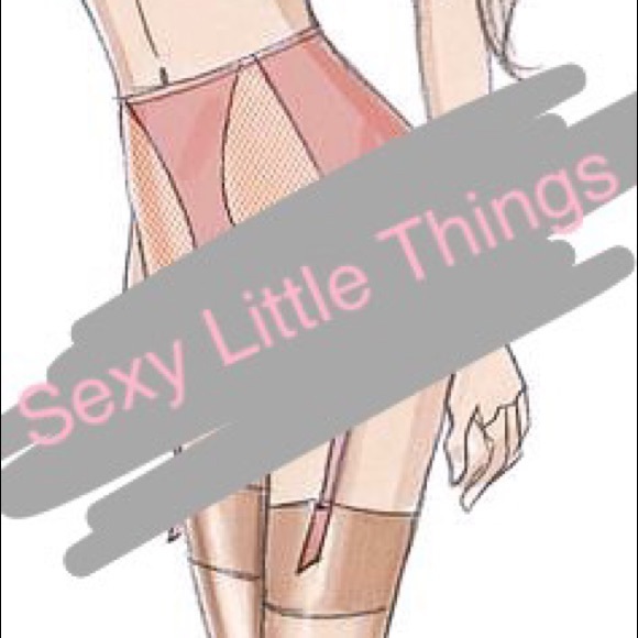 Lingerie-Bathing Suits- swimwear -bra - Picture 2 of 2